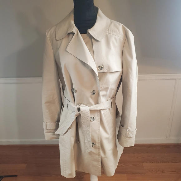SOLD! Ann Taylor Loft Trench Coat with Floral Lining - Picture 2 of 4